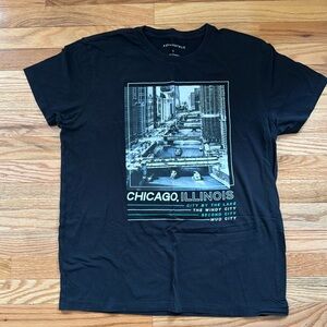 Aeropostale Graphic T-Shirt large Chicago